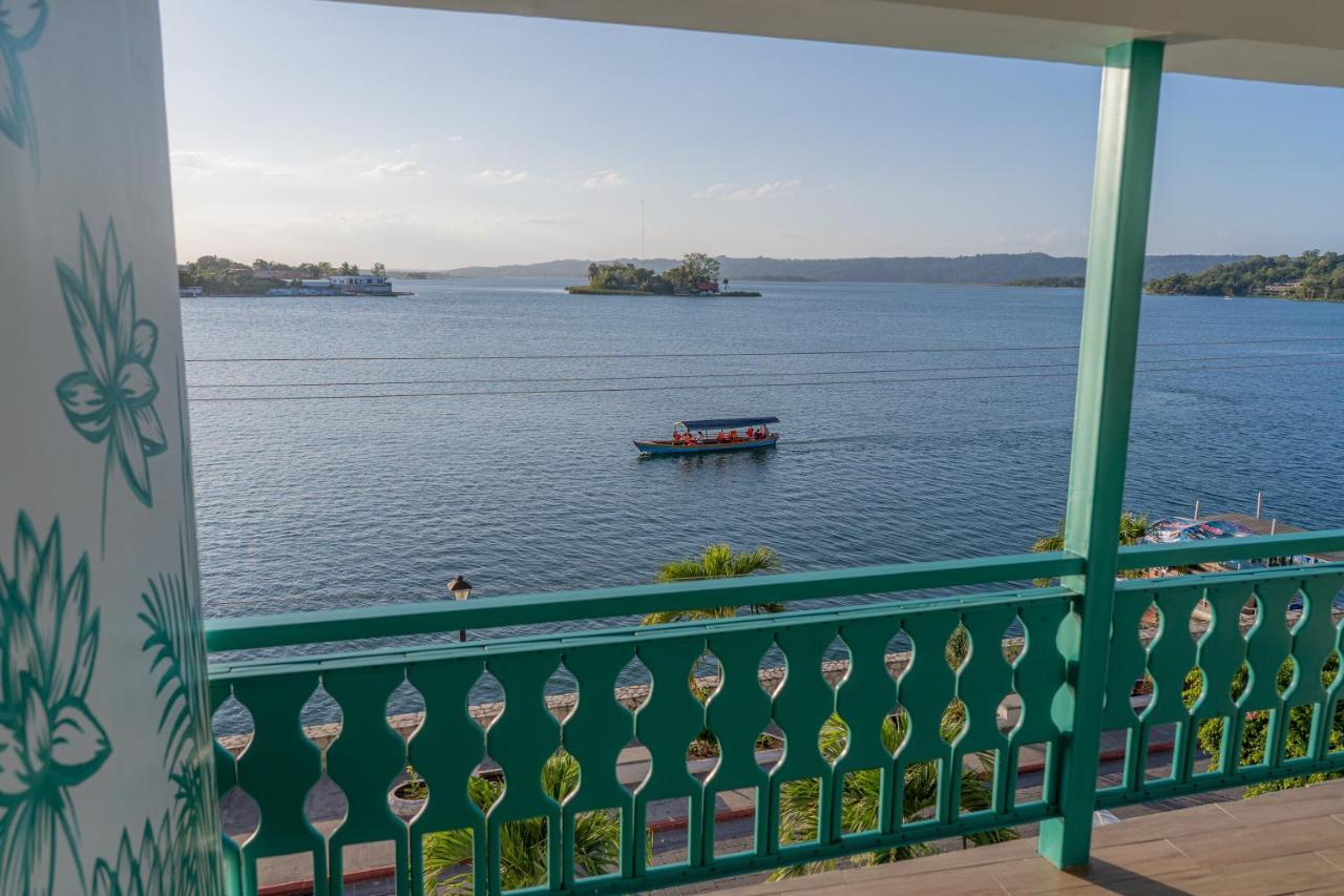 Hotel Casa Turquesa Flores Kültér fotó